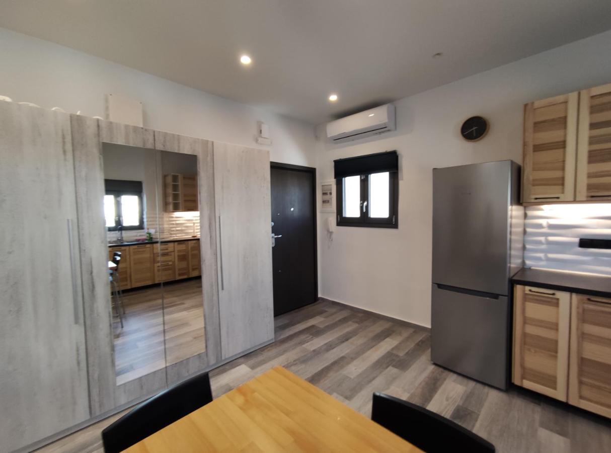 Bono Apartment カラマタ エクステリア 写真